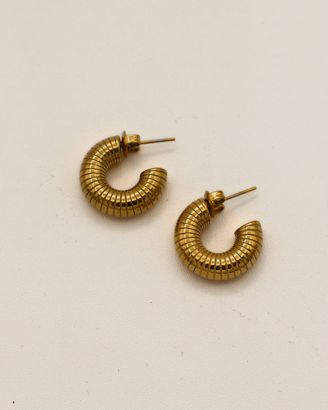 Coiled Hoop Mini Earings - SMOLL republic