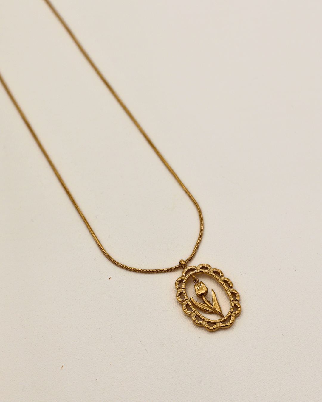 Tulip Cameo Necklace - SMOLL republic